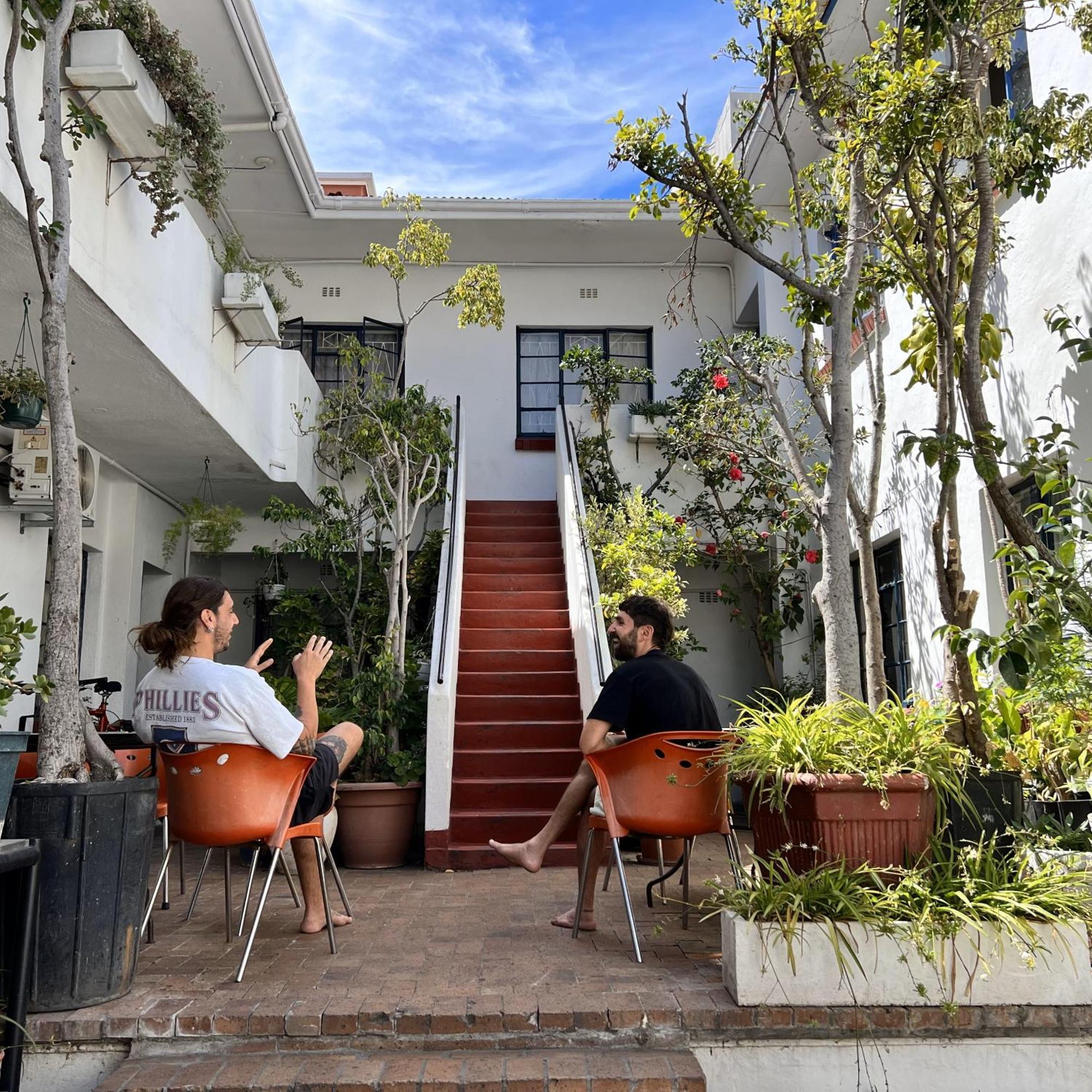 Long Street Backpackers (Adults Only) Hostel เคปทาวน์ ภายนอก รูปภาพ