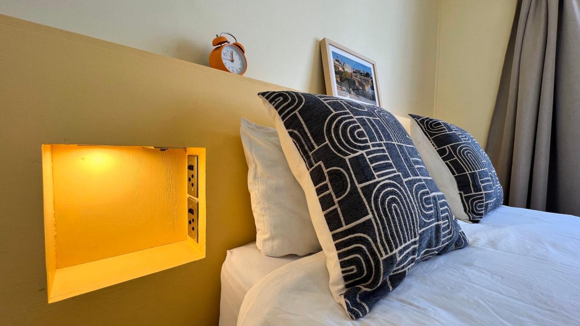 Long Street Backpackers (Adults Only) Hostel เคปทาวน์ ภายนอก รูปภาพ